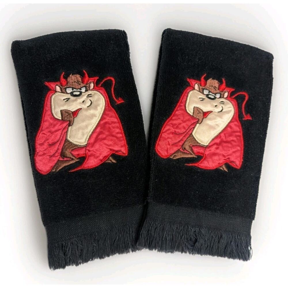 Set 2 Tasmanian Devil Fingertip Towel Sport Hand Cloth Embroider Halloween 1997